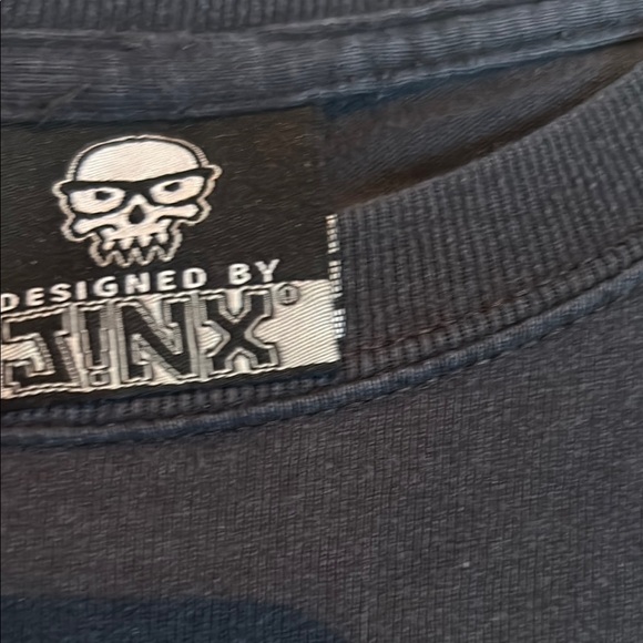 Black Short Sleeve Tee for Effortless Style - Picture 2 of 16